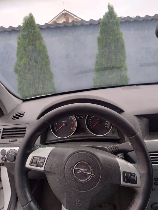 Vând Opel Astra 2009