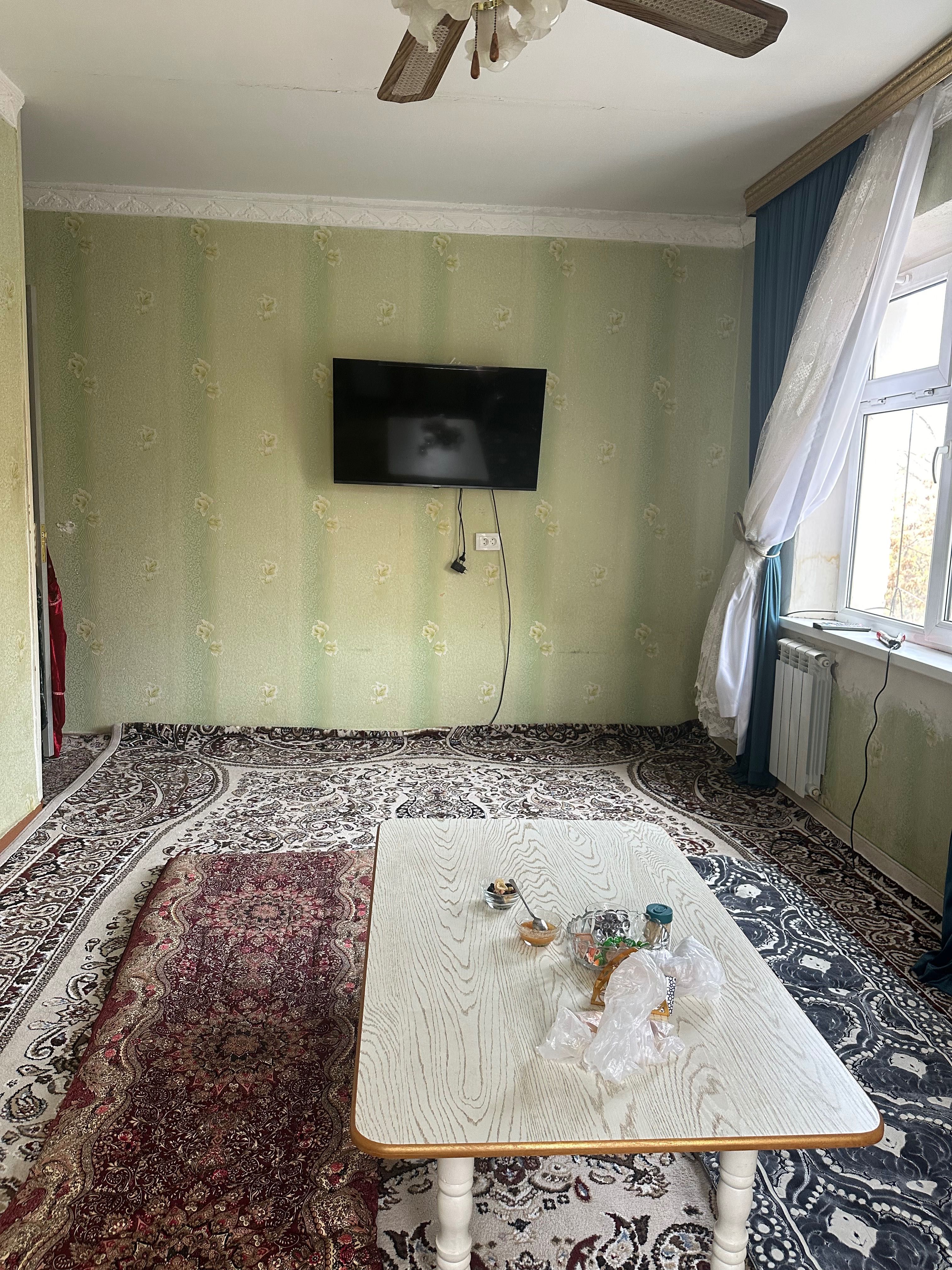 Срочно продается квартира возле Новза метро 2х комнатная