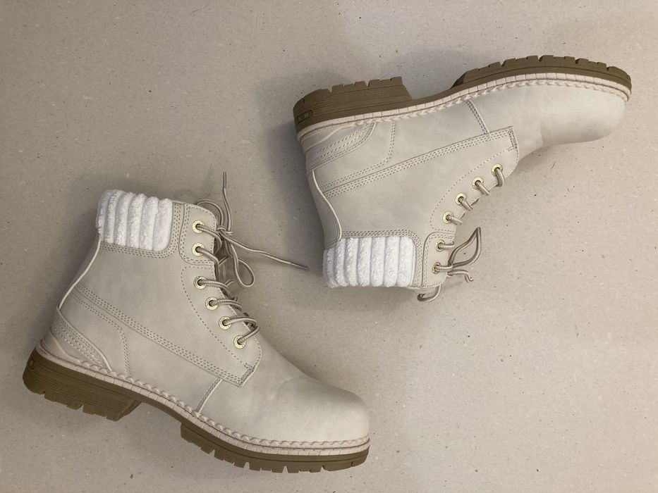 Ghete de iarna pentru dame marca Whistler