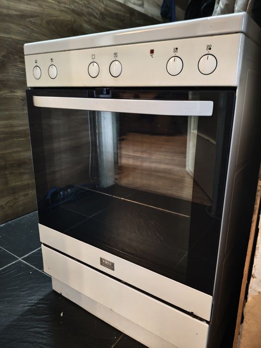 Печка VOSS Elektrolux