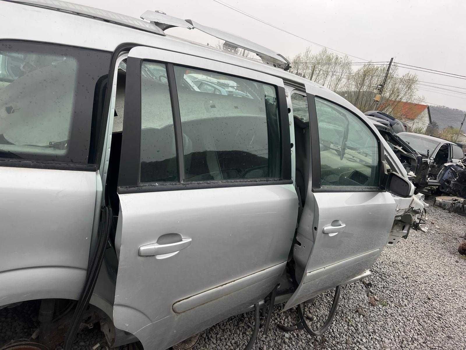 Vand Usi Dreapta Fata/Spate Opela Zafira B