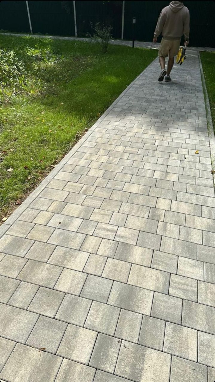 Укладка брусчатки бардюра поребрика тротуарной плитки