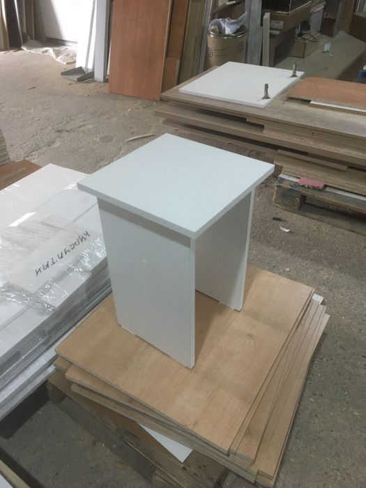 Табуретки новые! Высота 450 Верх 300×300