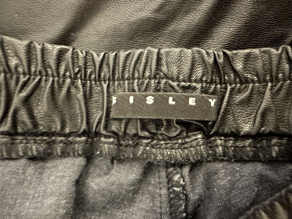 Кожен панталон Sisley