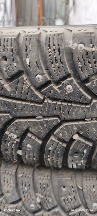 Продам зимние шины