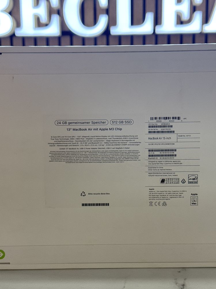 MacBook Air / 13inch / M3 / 512GB / 24GB RAM / Sigilat