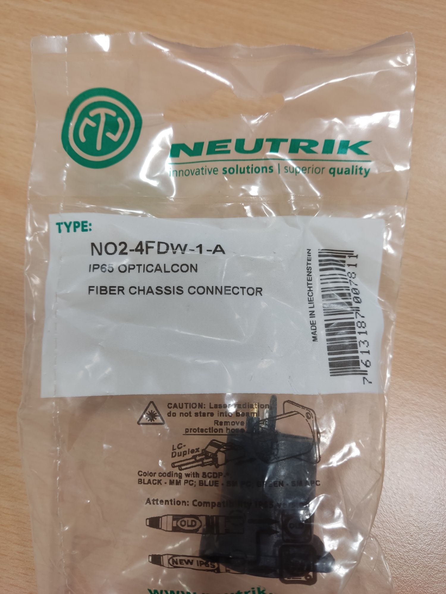 NEUTRIK NO2-4FDW-1-A оптический разъем opticalCON
