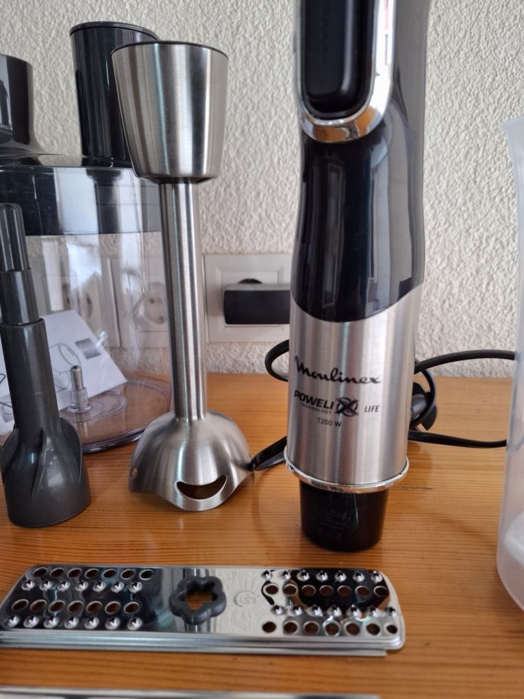 Moulinex Infinyforce Pro 1200W Блендер,пасатор,чопър,бъркалка 5в1.