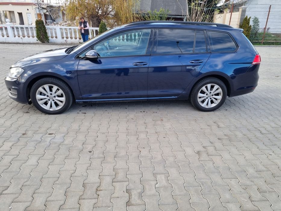 Vând Volkswagen Golf 7