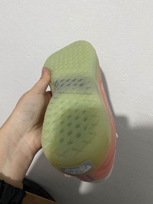 Vand Vans Ultimatewaf, noi