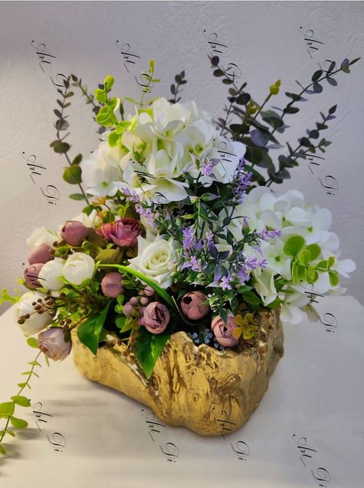 Сунъий гуллар ва туваклар