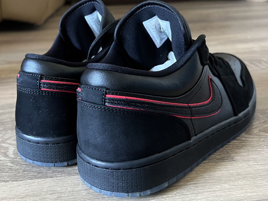 Air Jordan 1 Low Retro Black Red Orbit… marime 45,5