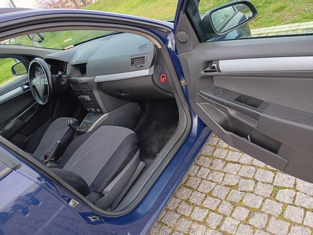 Opel Astra H 1.9 CDTI 2005