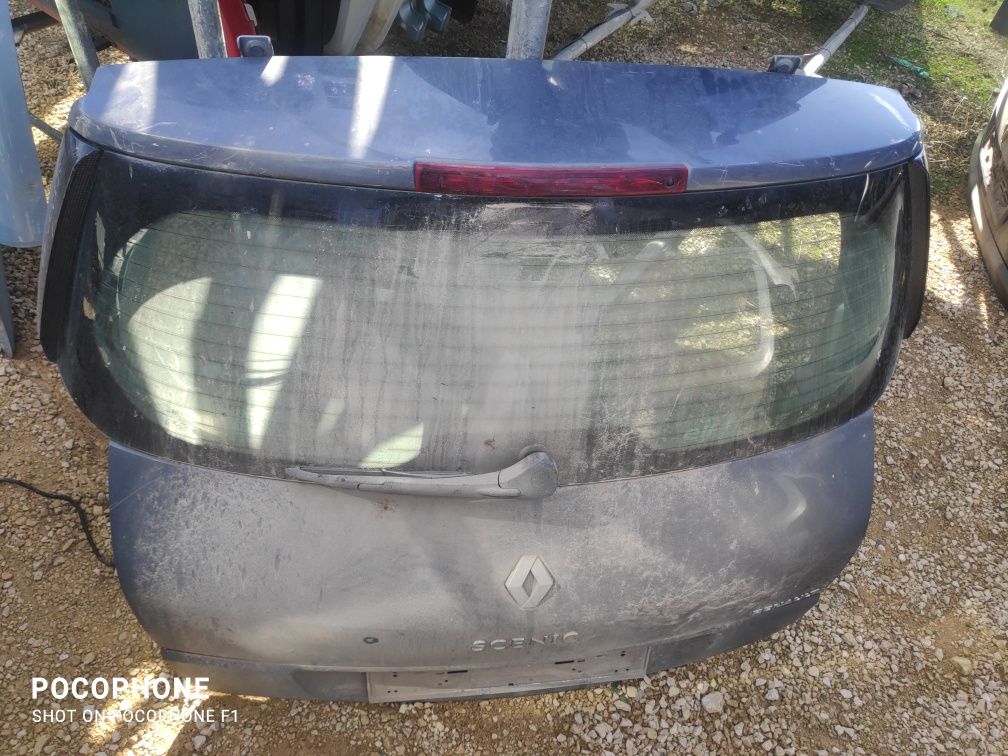 Врата багажник Renault Scenic II/Рено Сценик 2 - 2006г. Със Забележка!