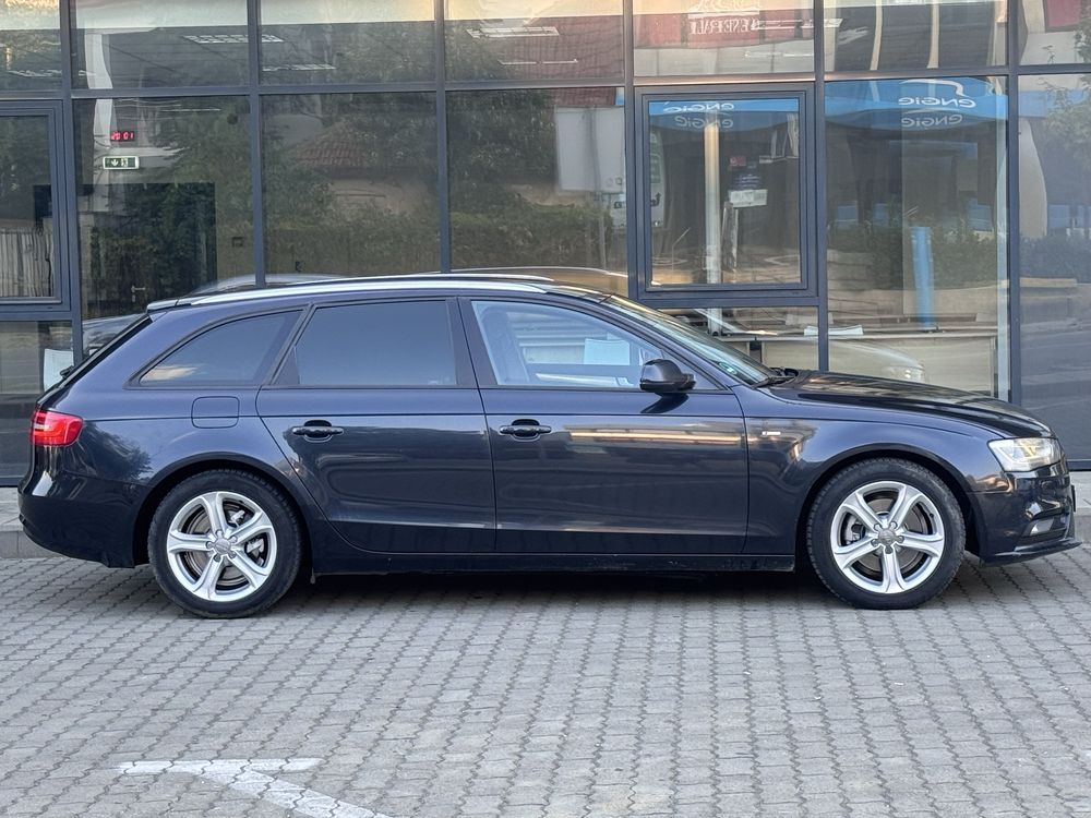 Audi A4 2.0tdi *Automata *S line *far led *Scaune S Line *Distronic