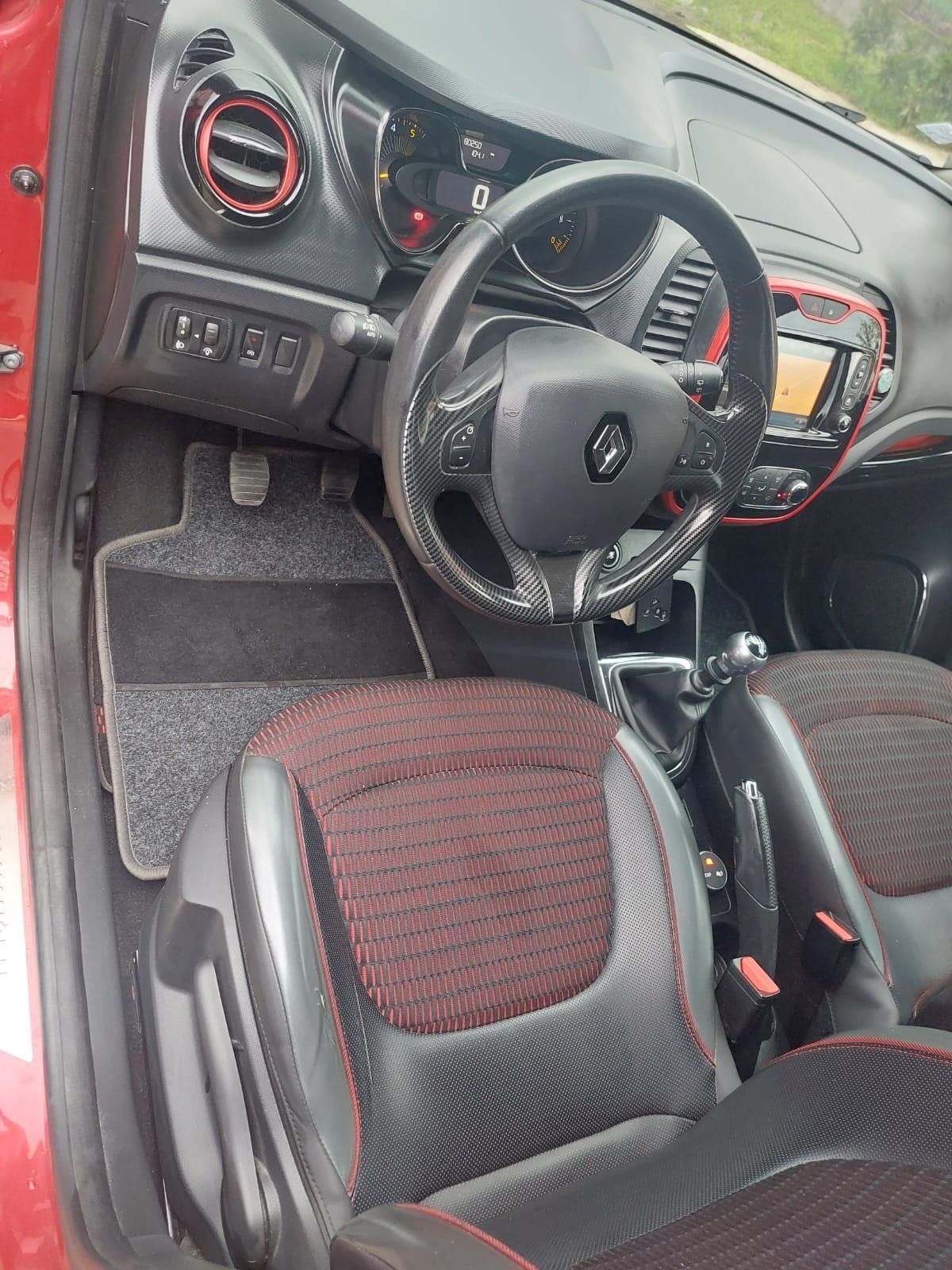 Renault Captur  Henly-Hensen
