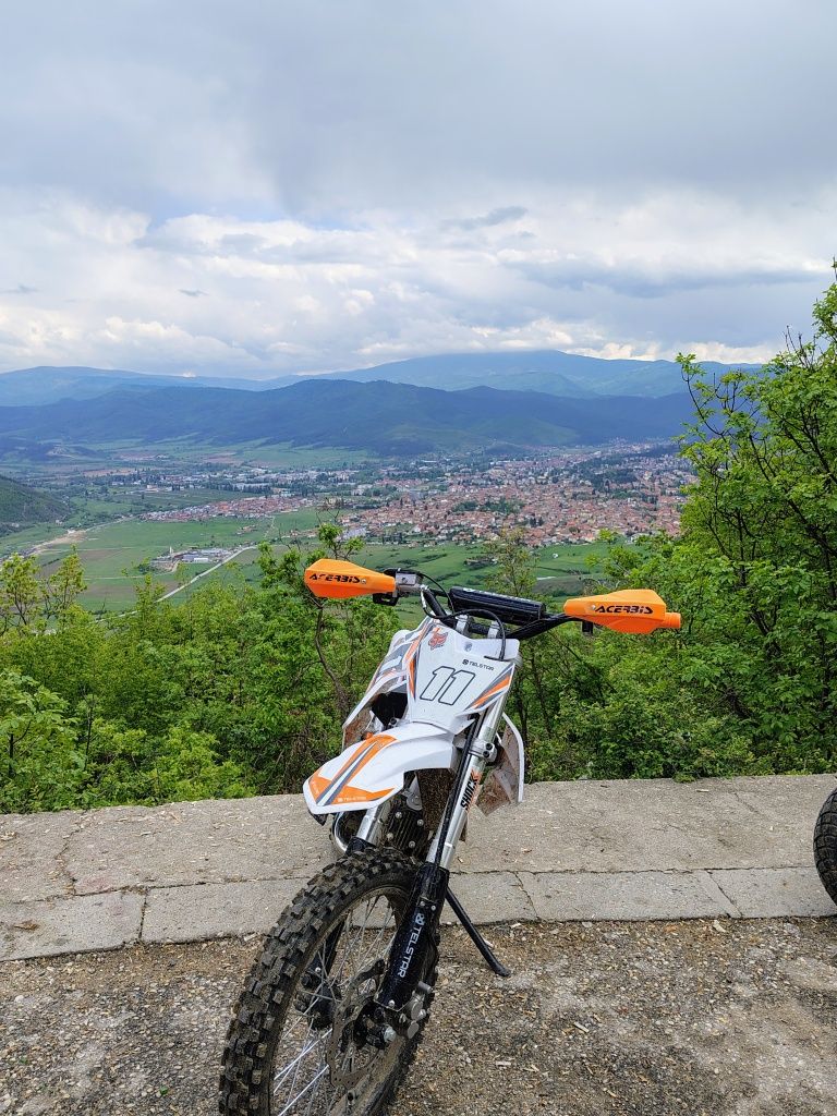 Telstar 125 cc top