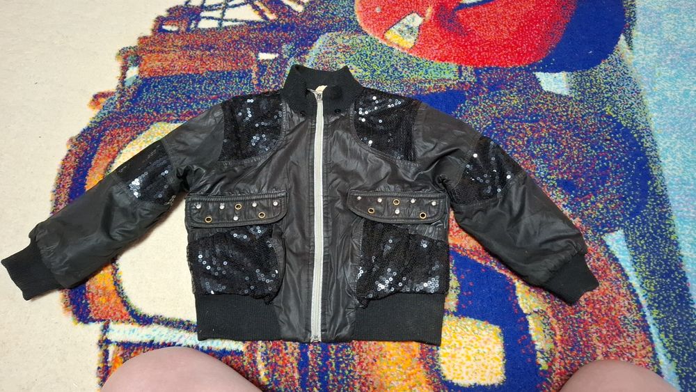 Б.у курточка демисезон на девочку 5-6 лет