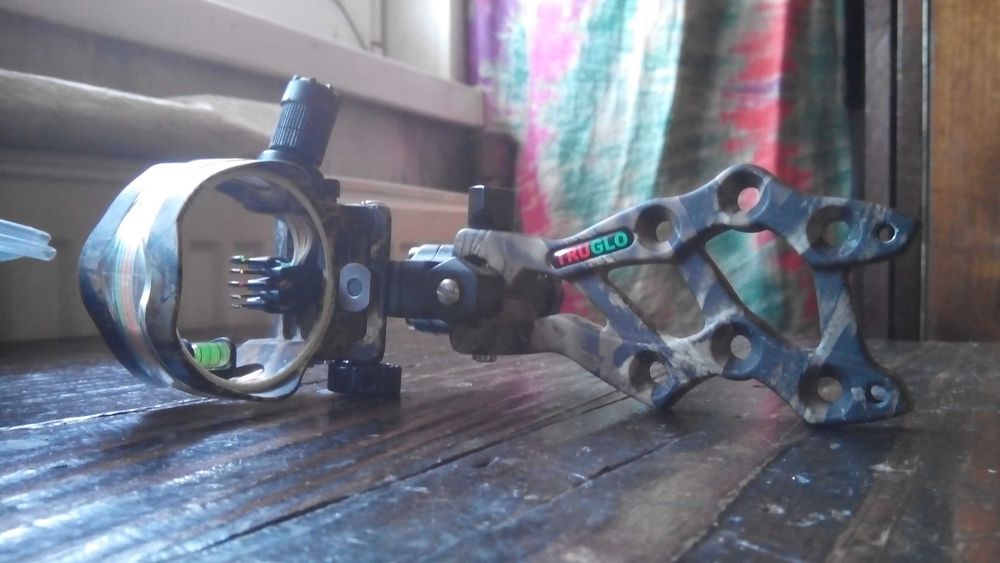 Мерник за лък-TRUGLO Sight rival hunter-5-Pin DDP