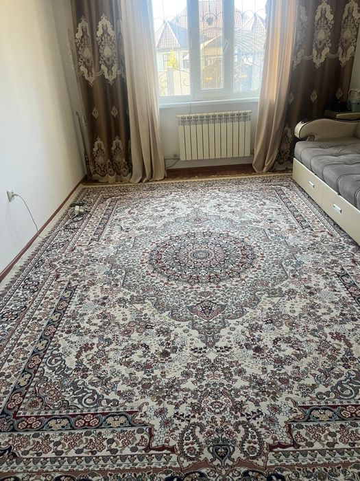 Ковёр продам состояние отличное
