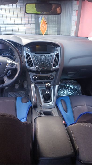 Ford Focus 1.6 benzina 2012