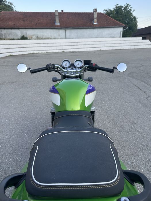 Motocicleta Kawasaki zr-7