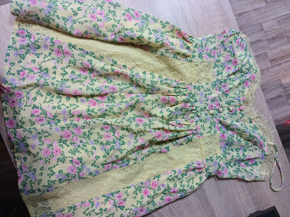 Bluza Asos Marimea S