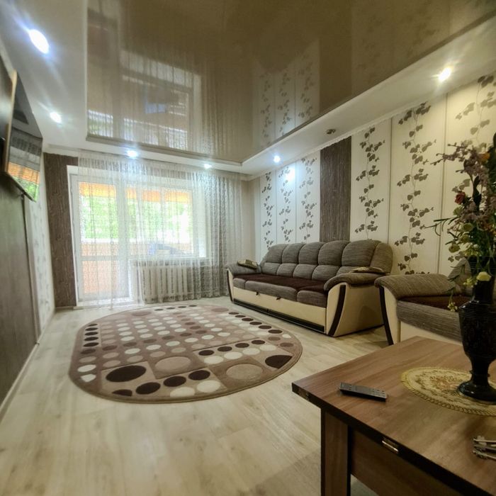 Продам 2 ком  В Центр города