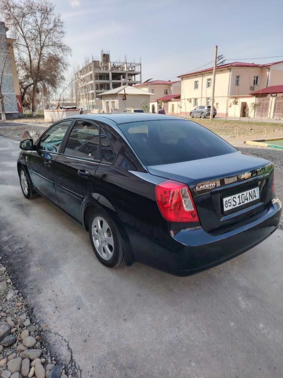 Lacetti A/T sotiladi