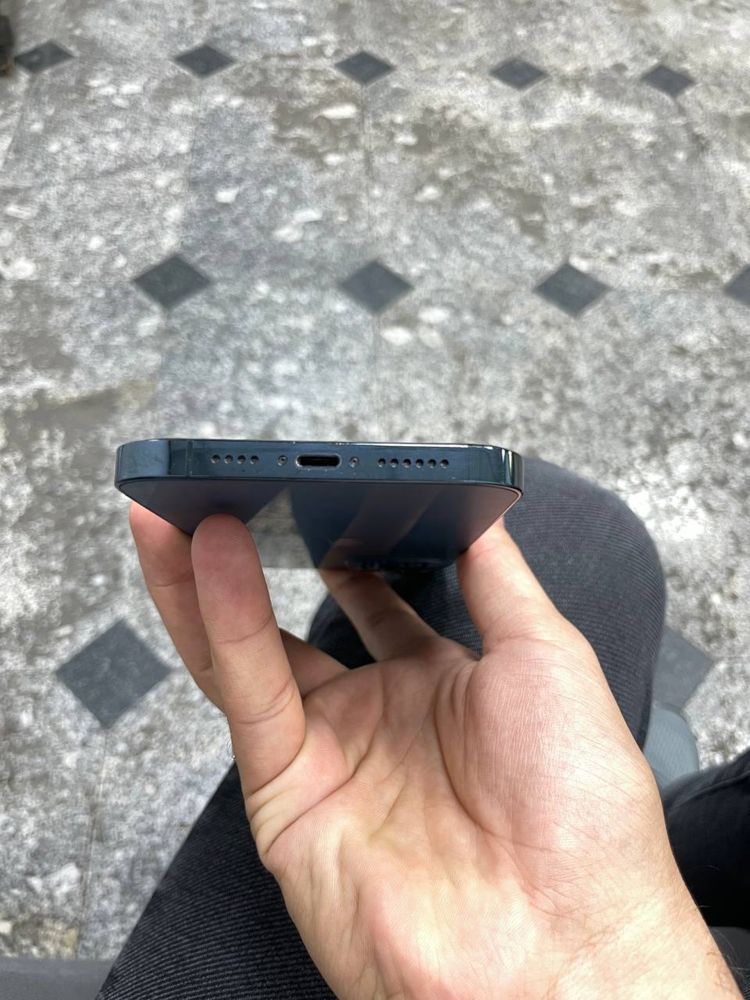 Iphone 12 pro max 128gb region Ll/a
