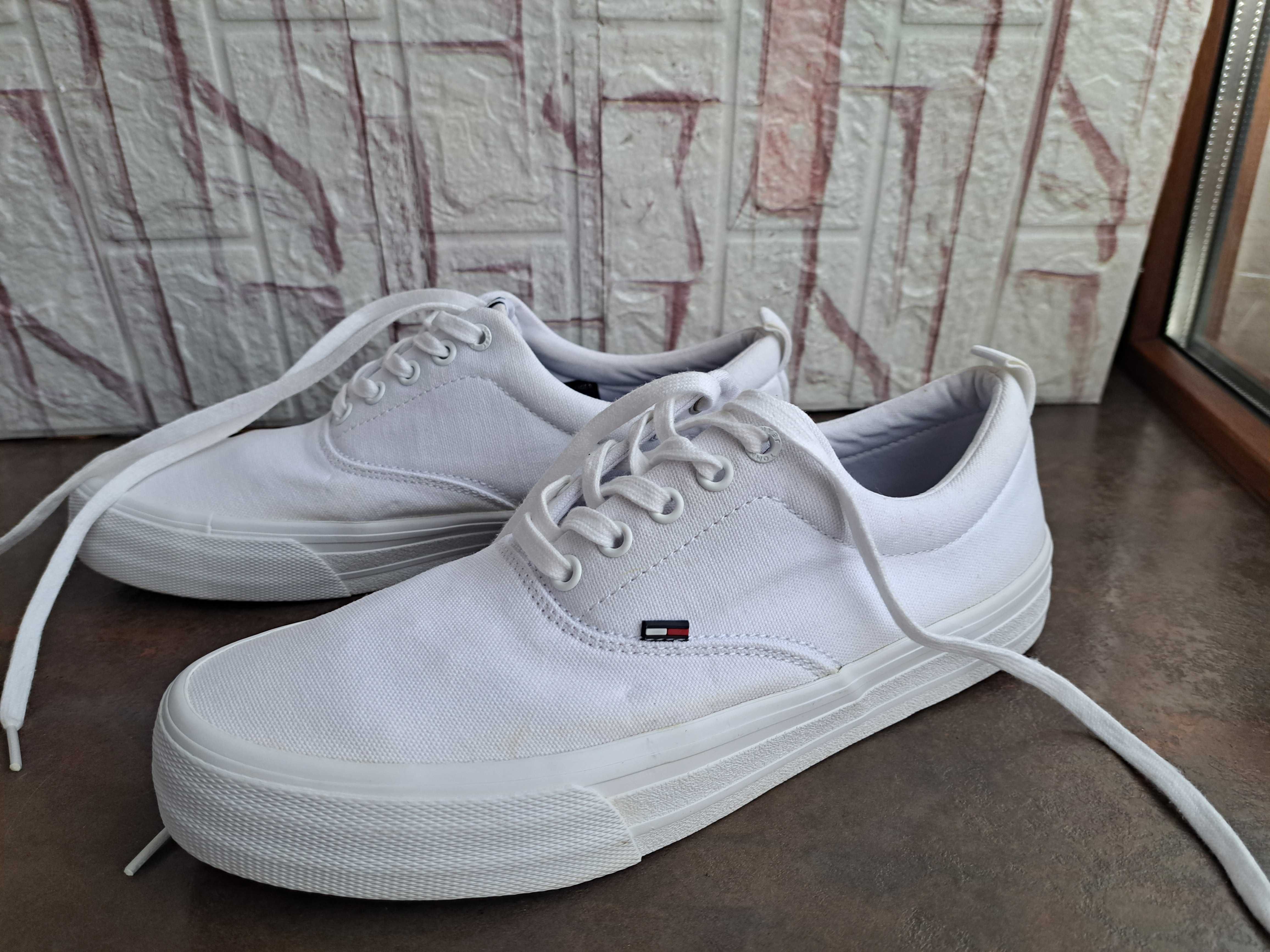 мъжки гуменки,спортни обувки,летни кецове,Tommy Hilfiger,платненки,43