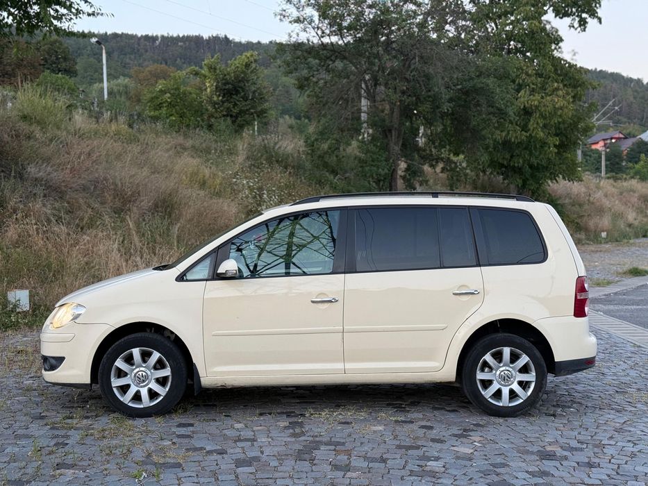 VW Touran Facelift 2008 - 1.9 TDI -Cutie Automata DSG
