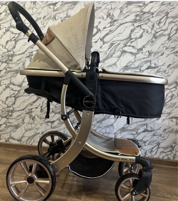 Продам детскую коляску