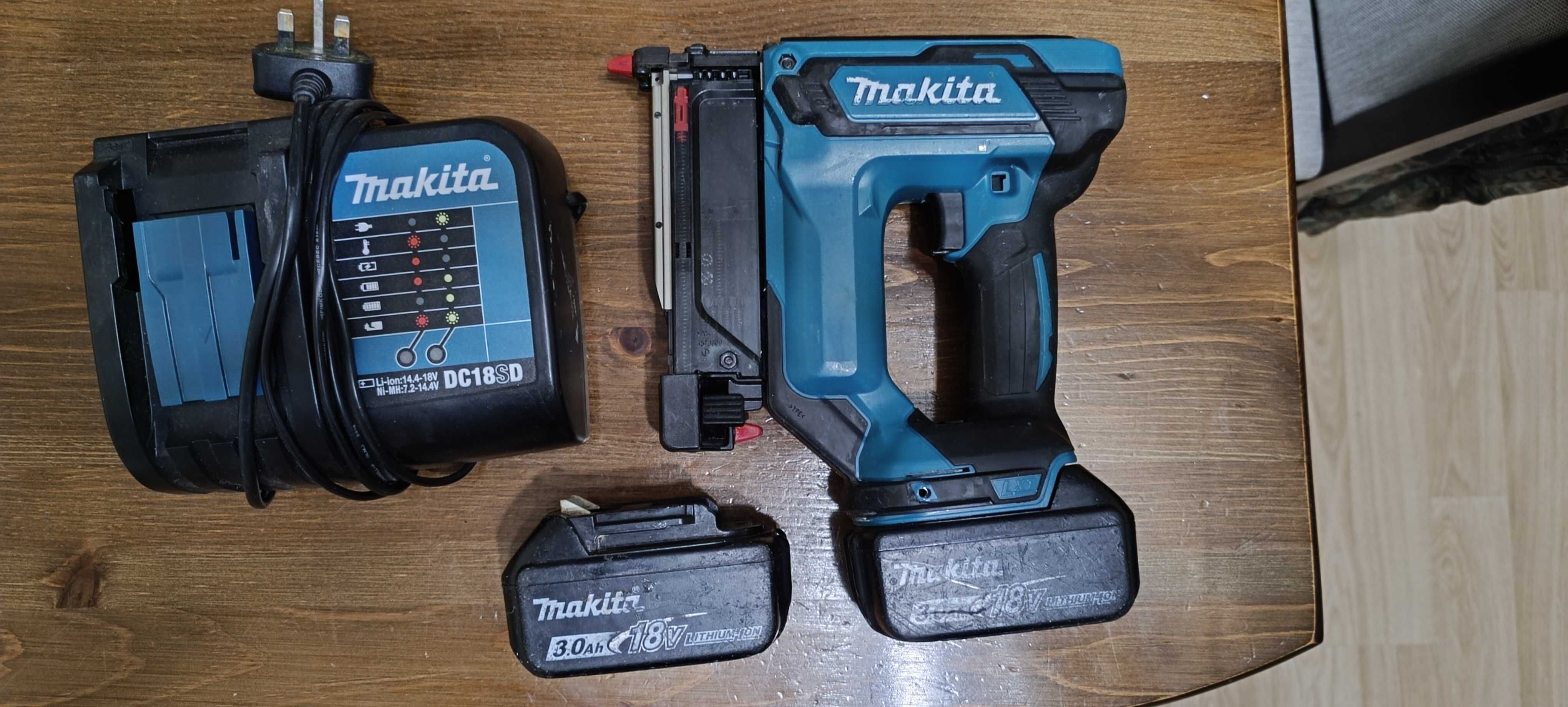 Makita DPT353 Такер за игли