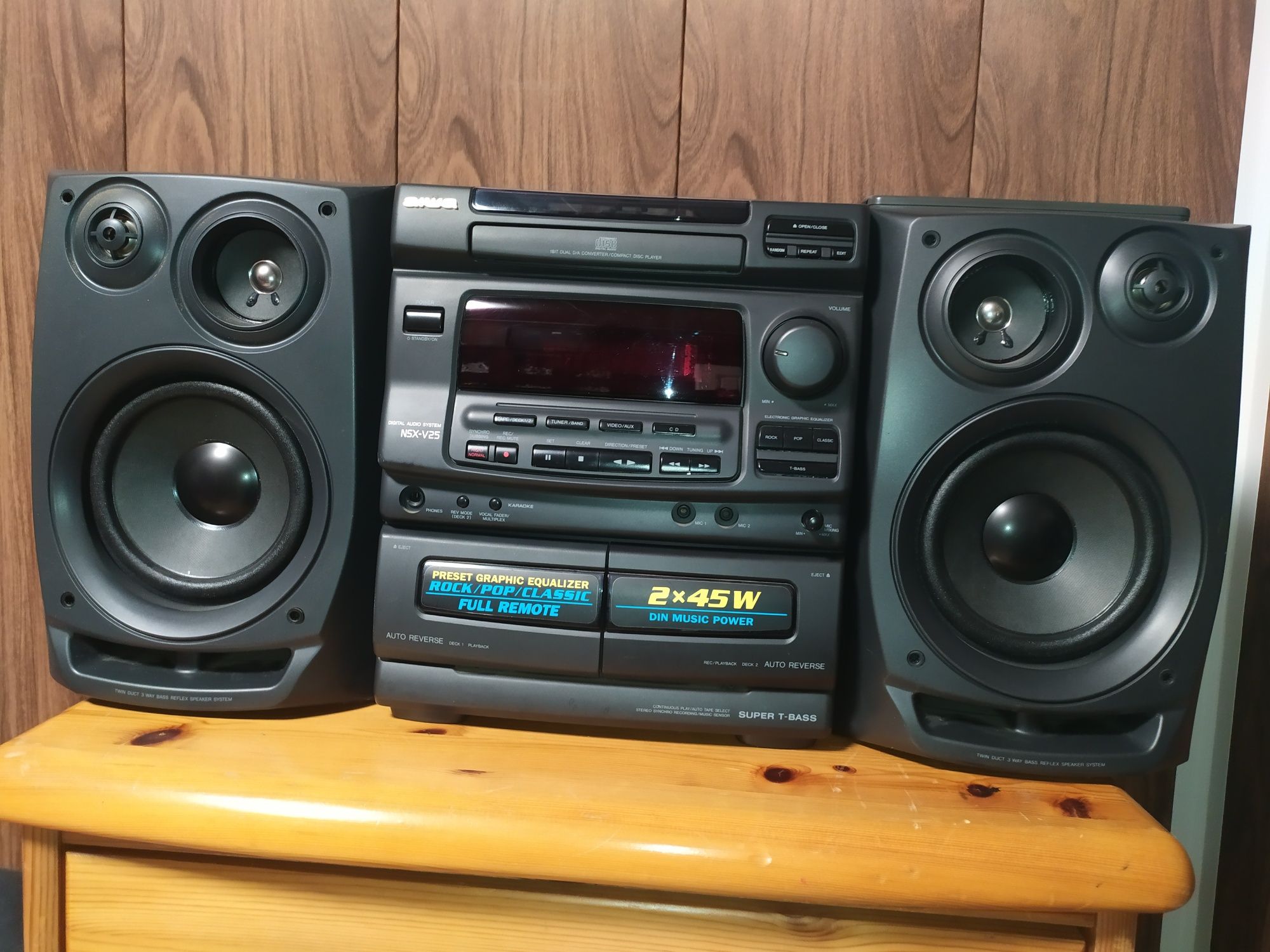 AIWA digital audio sistem NSX-V25