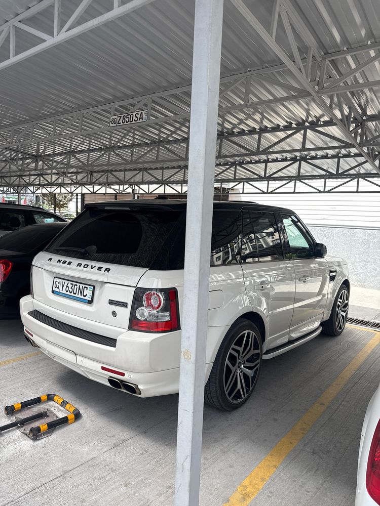 Range Rover yili 2010 kraska petno