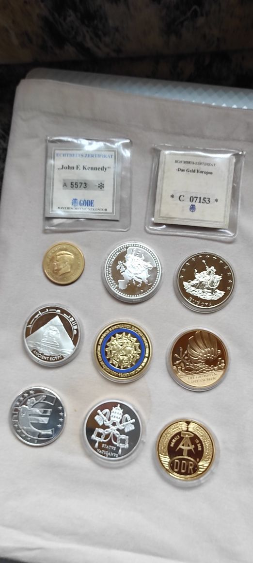 Monede și medalii comemorative