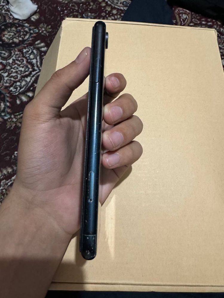 iphone x r black