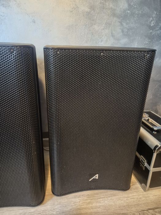Vând boxe active
