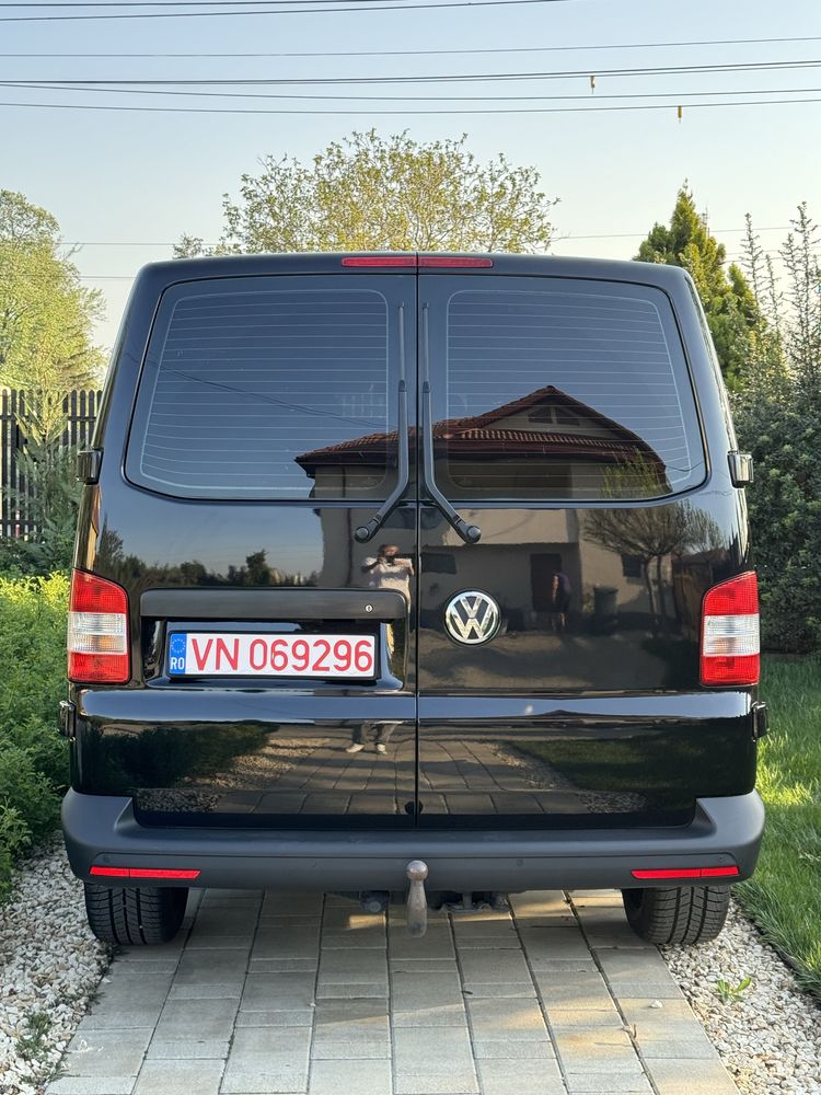 VW Transporter T5.1 2.0 Bi TDI 180HP DSG LWB 2014