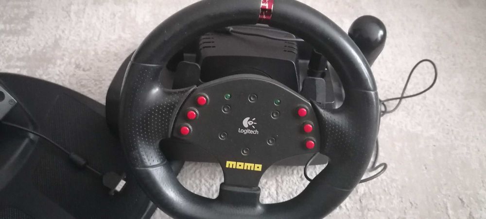 Руль педаль MOMO L0gitech