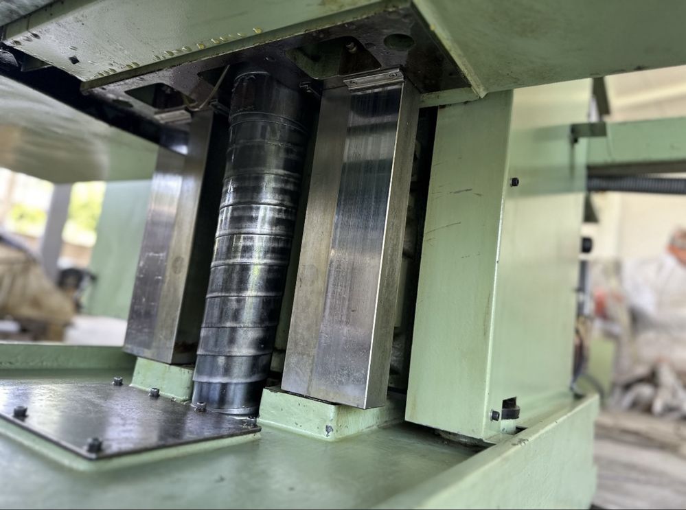 3 осна универсална инструментална CNC Фреза с ЦПУ МАНО 800Е