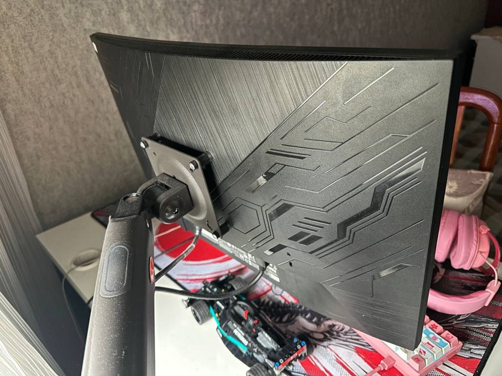 Монитор HP 144гц