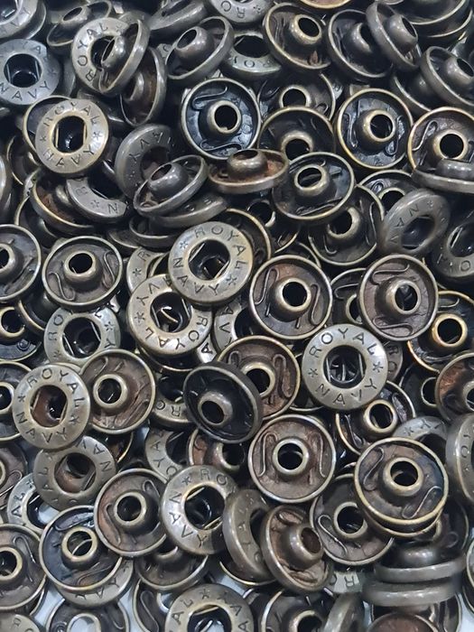 Vând capse croitorie și marochinarie