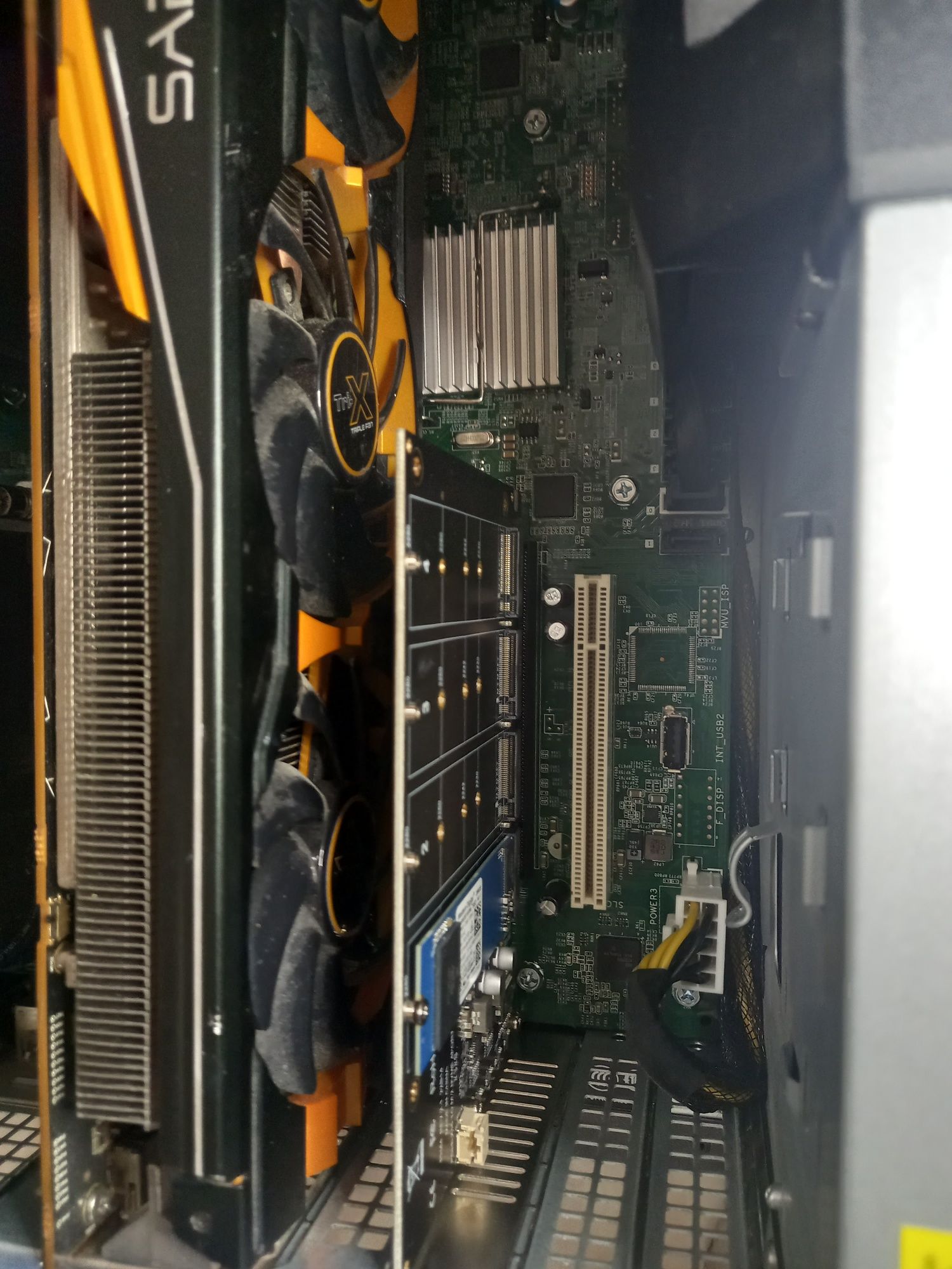 Kомпютър DELL PRECISION T7810 2x Intel Xeon E5-2680 v4 64gb  R9 290 4G