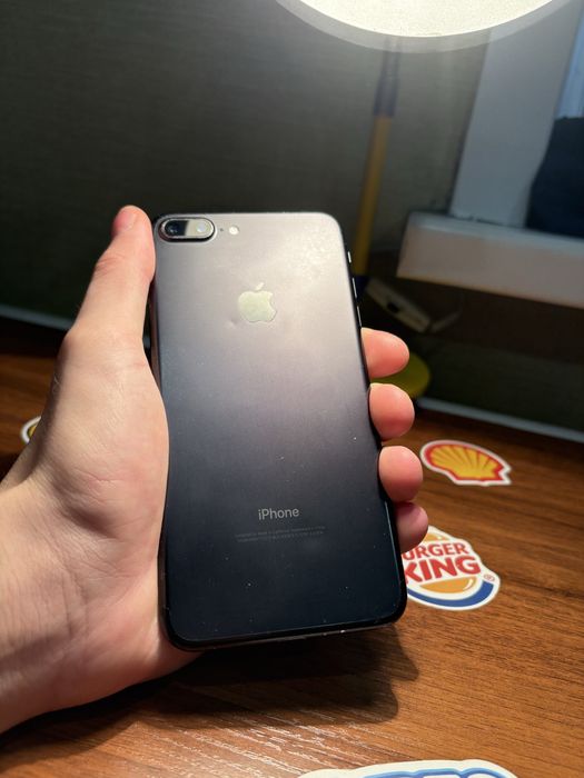 Продам Phone 7 plus