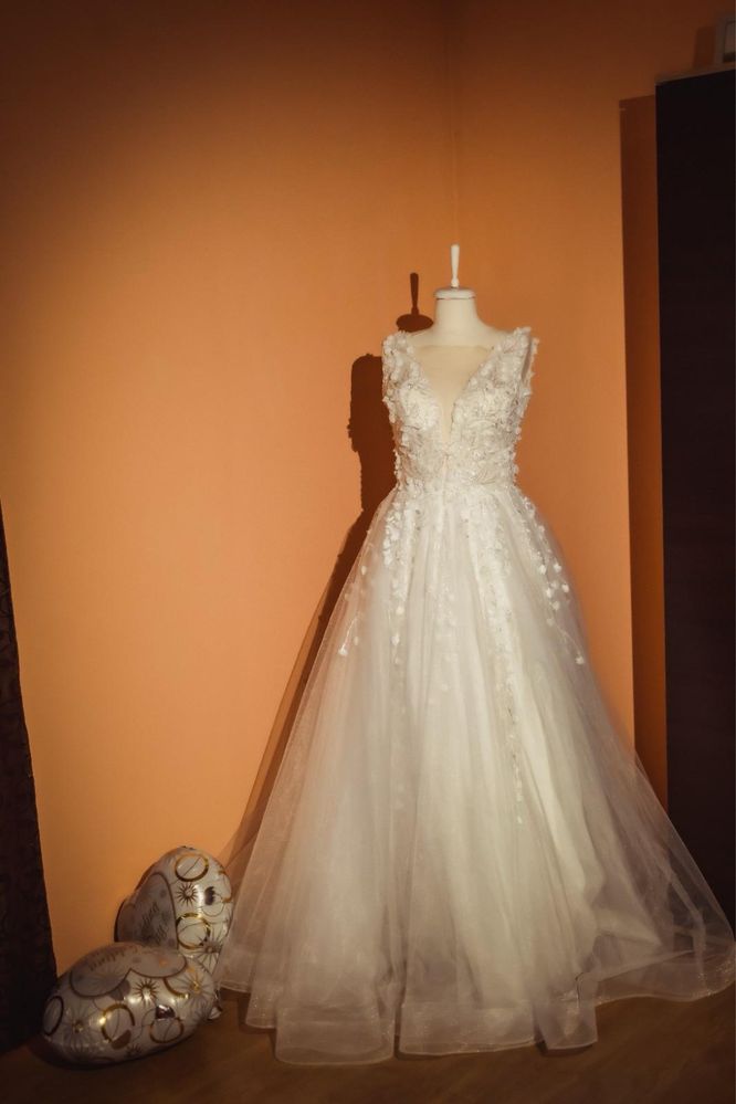Vand rochie de mireasa