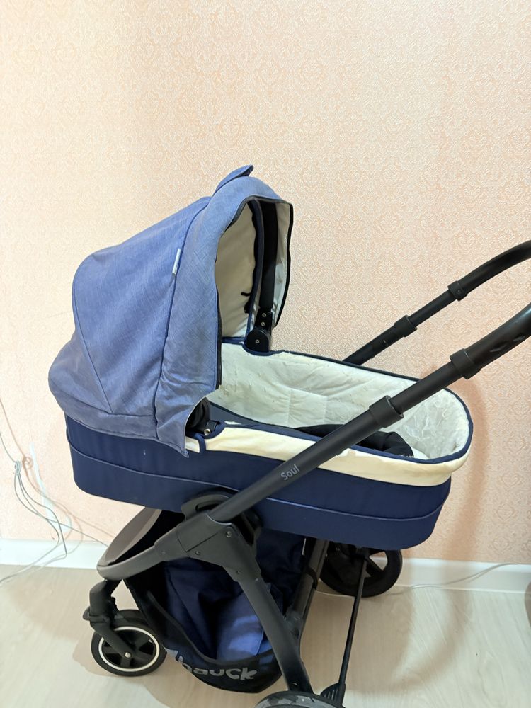 Продам коляску 2 в 1
