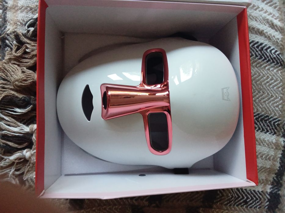 Маска за лице за разкрасяване)