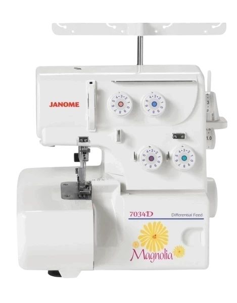 Продается швейная машина оверлок janome 7034d